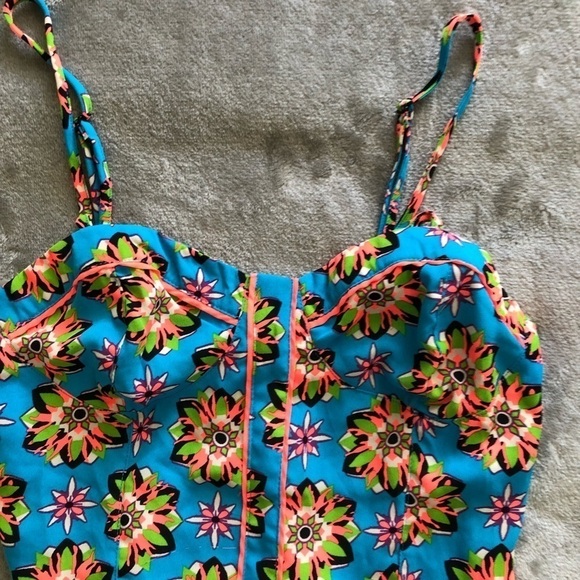 Flying Tomato blue floral cropped tank top size small Smock back Summer Dress - Picture 3 of 5